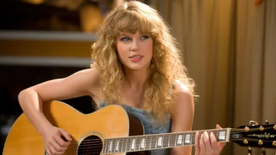 When Did Taylor Swift Start Her Career